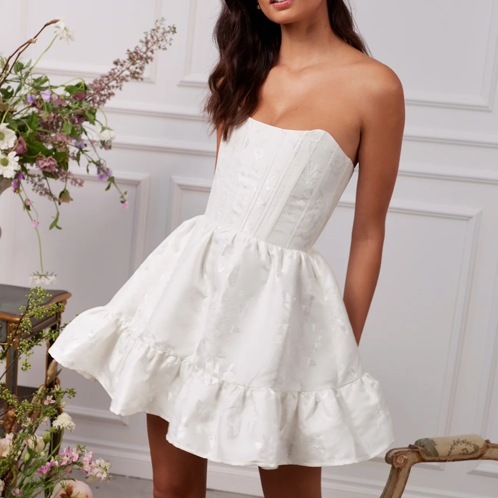 V. Chapman Strapless White Dress
